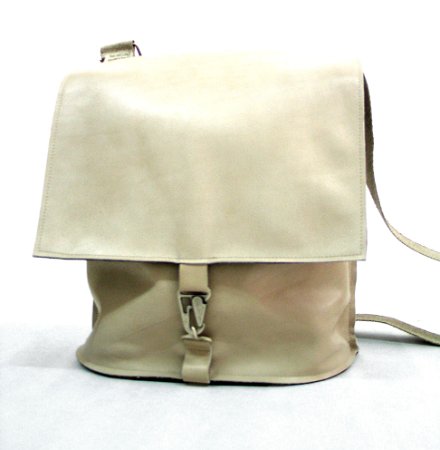 010_DEEP_Schultertasche_Classic15_Leder-innenWollfilz_8700