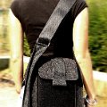 KANG-Uru_Schultertasche_Wollfilz